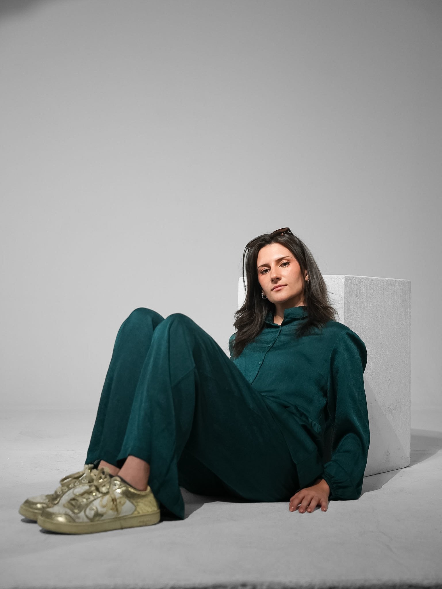 Half-Button Crushed Velvet Set - Image 17